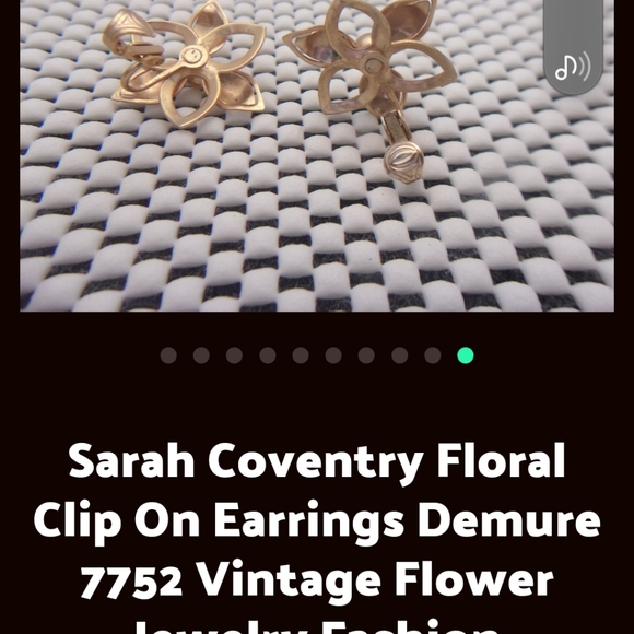 Vintage Gold Tone Sarah Coventry Open Beautiful Earrings - Picture 3 of 3